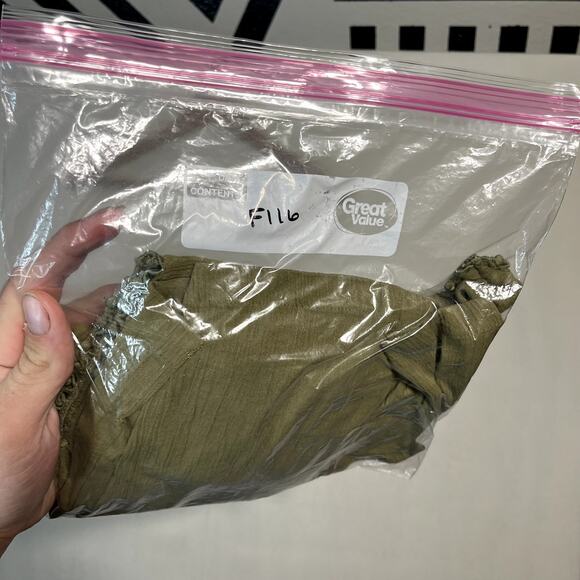 LOFT Women's‎ Green V-Neck Ruffle Flutter Sleeve Blouse Top - Size S - Picture 7 of 7